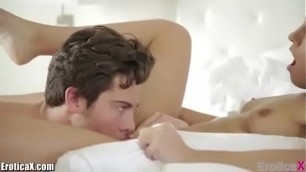 EroticaX Young couple romantic & passionate bathtub sex - Girlscam&period;co&period;uk