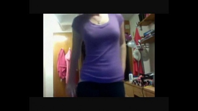 Young camgirl - 18 years old - on camfivestar&period;com